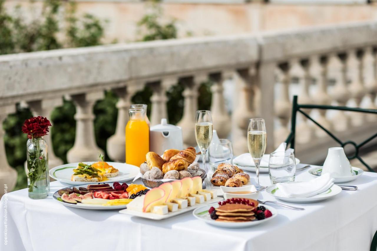 Hotel Quinta Das Lagrimas - Small Luxury Hotels Coimbra Exterior photo Breakfast at the Westin Palace Madrid
