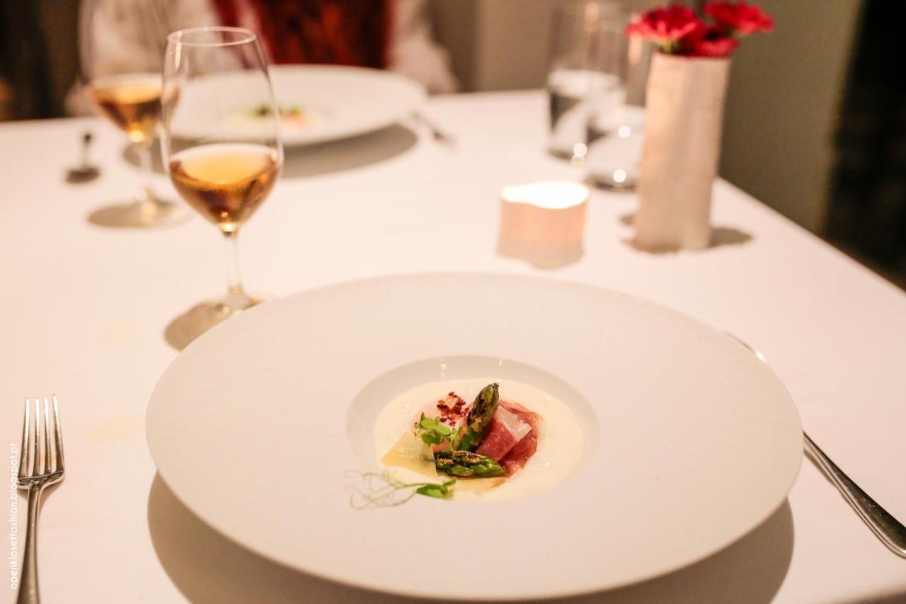 Hotel Quinta Das Lagrimas - Small Luxury Hotels Coimbra Exterior photo A dish at the restaurant