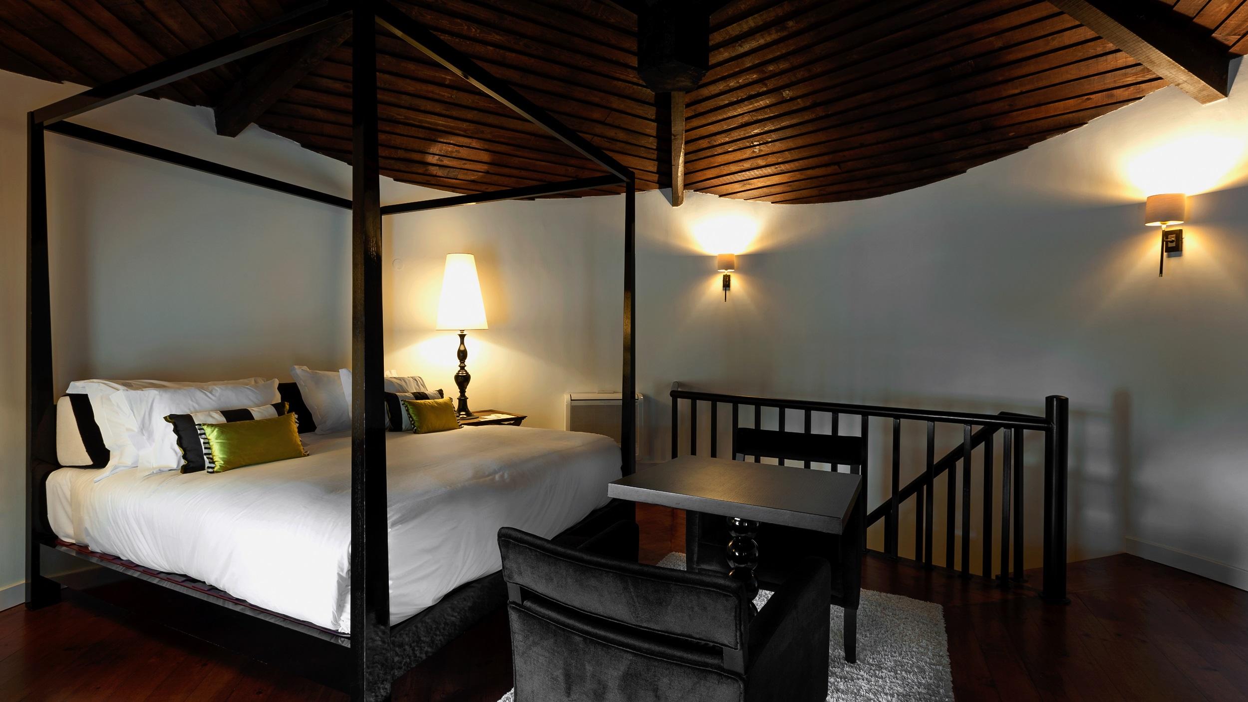 Hotel Quinta Das Lagrimas - Small Luxury Hotels Coimbra Exterior photo A room at the hotel