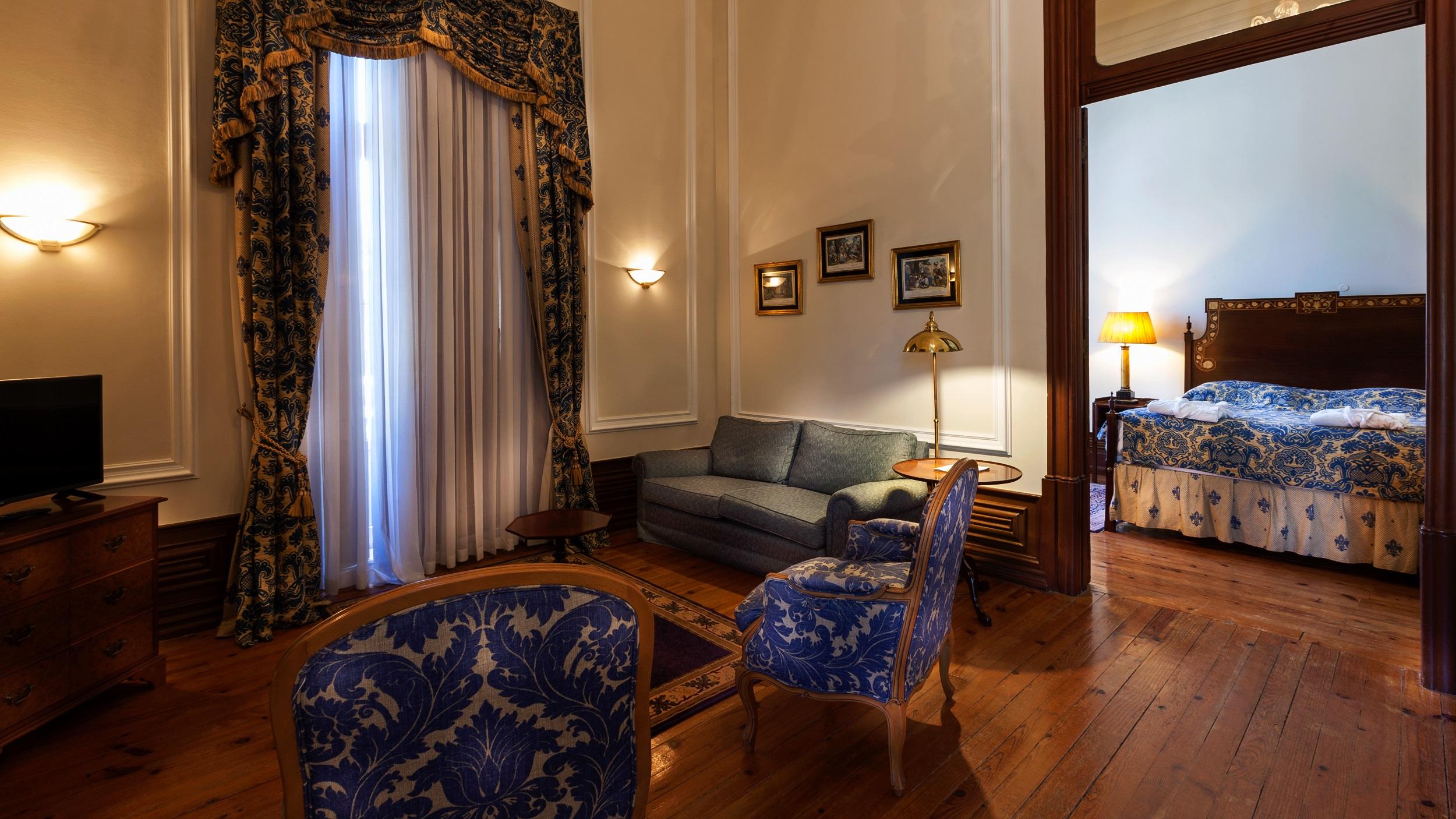 Hotel Quinta Das Lagrimas - Small Luxury Hotels Coimbra Exterior photo A suite at the hotel