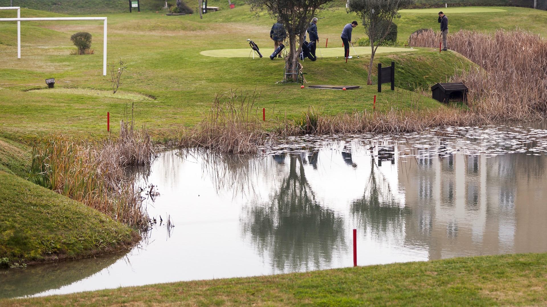 Hotel Quinta Das Lagrimas - Small Luxury Hotels Coimbra Exterior photo Golfers on the 17th green at the 2006 Dutch Open