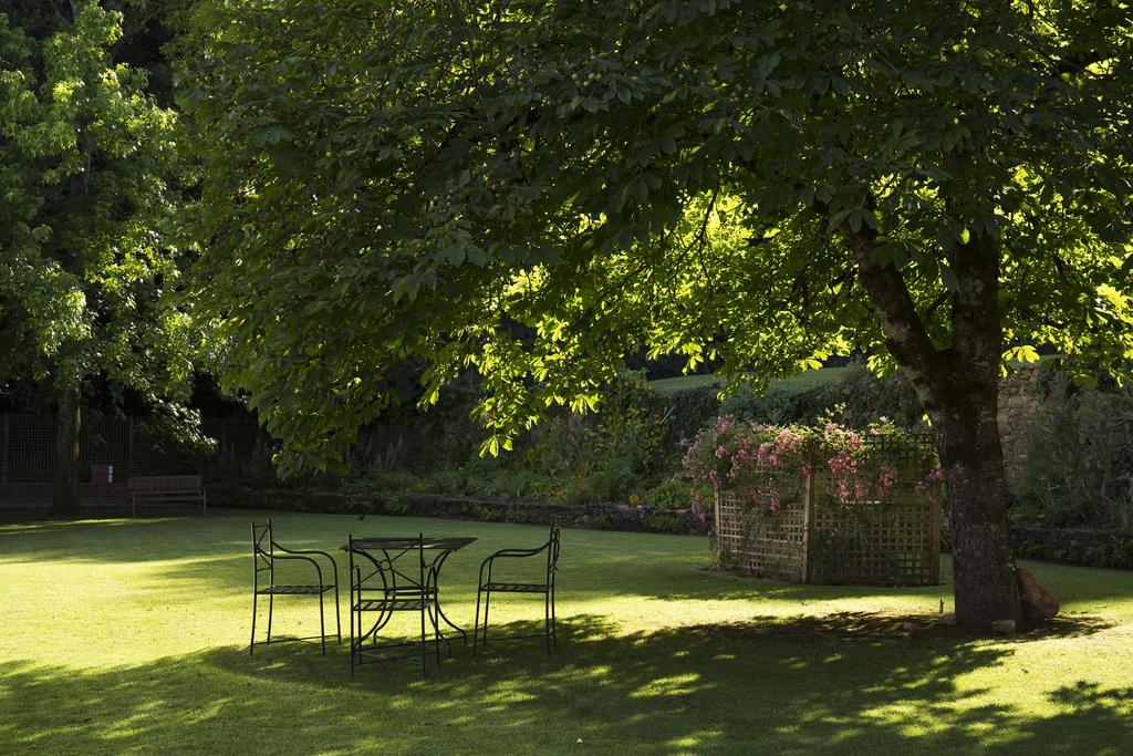 Hotel Quinta Das Lagrimas - Small Luxury Hotels Coimbra Exterior photo The gardens at the museum